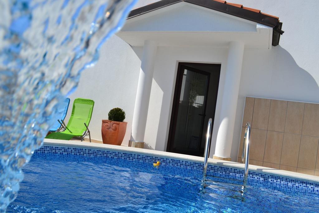 Apartment Villa Holiday II プーラ 部屋 写真
